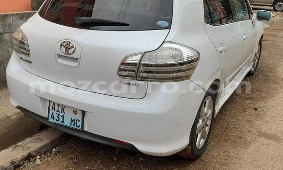 Comprar Usado Toyota Blade Branco Carro em Maputo em Maputo Comprar Usado Toyota Blade Branco Carro em Maputo em Maputo