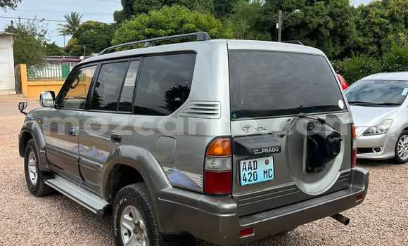 Nunua Ilio tumika Toyota Land Cruiser Prado Fedha Gari ndani ya Maputo nchini Maputo Nunua Ilio tumika Toyota Land Cruiser Prado Fedha Gari ndani ya Maputo nchini Maputo