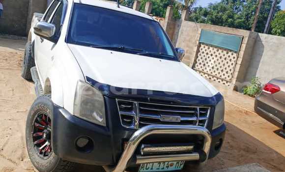 Tenga Tsaru Isuzu KB Chena Mota in Maputo in Maputo Tenga Tsaru Isuzu KB Chena Mota in Maputo in Maputo