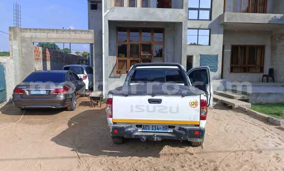 Tenga Tsaru Isuzu KB Chena Mota in Maputo in Maputo Tenga Tsaru Isuzu KB Chena Mota in Maputo in Maputo