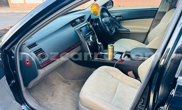 Comprar Usado Toyota Mark X Preto Carro em Maputo em Maputo Comprar Usado Toyota Mark X Preto Carro em Maputo em Maputo