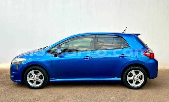 Comprar Usado Toyota Auris Azul Carro em Maputo em Maputo Comprar Usado Toyota Auris Azul Carro em Maputo em Maputo