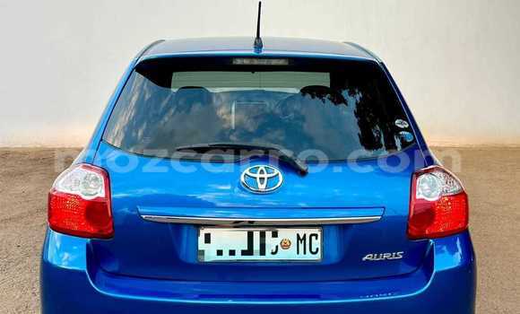 Comprar Usado Toyota Auris Azul Carro em Maputo em Maputo Comprar Usado Toyota Auris Azul Carro em Maputo em Maputo