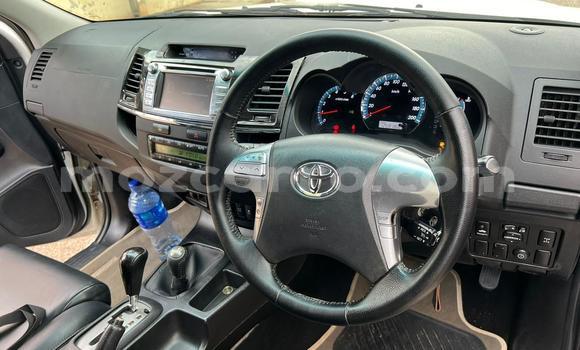 Comprar Usado Toyota Fortuner Branco Carro em Maputo em Maputo Comprar Usado Toyota Fortuner Branco Carro em Maputo em Maputo