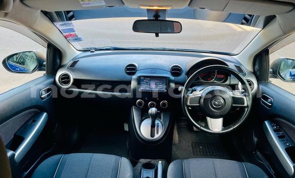 Nunua Ilio tumika Mazda Demio Bluu Gari ndani ya Maputo nchini Maputo Nunua Ilio tumika Mazda Demio Bluu Gari ndani ya Maputo nchini Maputo