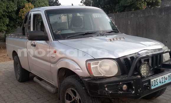 Comprar Usado Mahindra Armada Castanho Carro em Maputo em Maputo