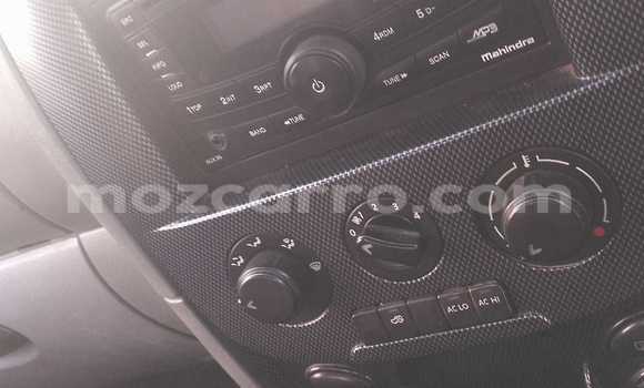 Nunua Ilio tumika Mahindra Armada Brown Gari ndani ya Maputo nchini Maputo Nunua Ilio tumika Mahindra Armada Brown Gari ndani ya Maputo nchini Maputo