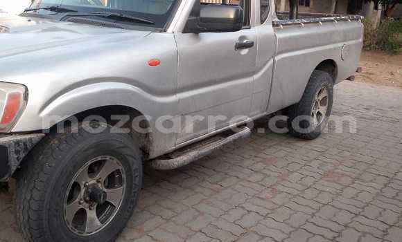 Nunua Ilio tumika Mahindra Armada Brown Gari ndani ya Maputo nchini Maputo Nunua Ilio tumika Mahindra Armada Brown Gari ndani ya Maputo nchini Maputo