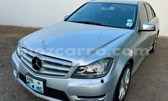 Tenga Tsaru Mercedes-Benz C-Classe Sirivha Mota in Maputo in Maputo