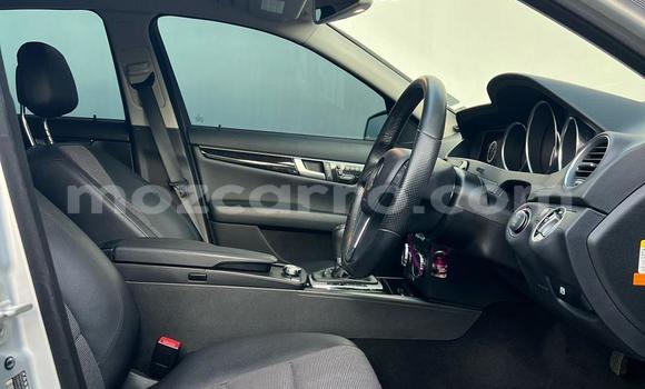 Nunua Ilio tumika Mercedes-Benz C-Classe Fedha Gari ndani ya Maputo nchini Maputo Nunua Ilio tumika Mercedes-Benz C-Classe Fedha Gari ndani ya Maputo nchini Maputo