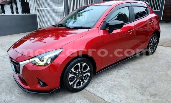 Comprar Usado Mazda Demio Vermelho Carro em Maputo em Maputo