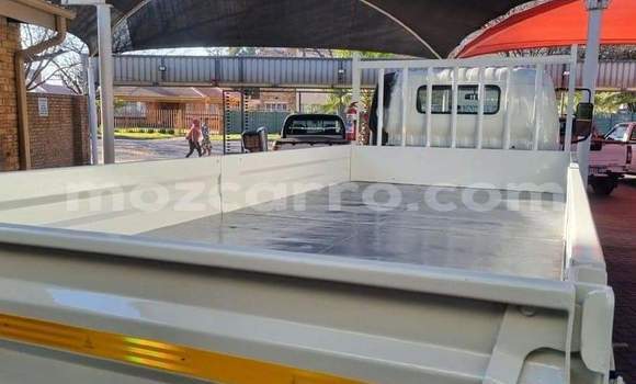 Tenga Tsaru Toyota Dyna Chena Rori in Maputo in Maputo Tenga Tsaru Toyota Dyna Chena Rori in Maputo in Maputo