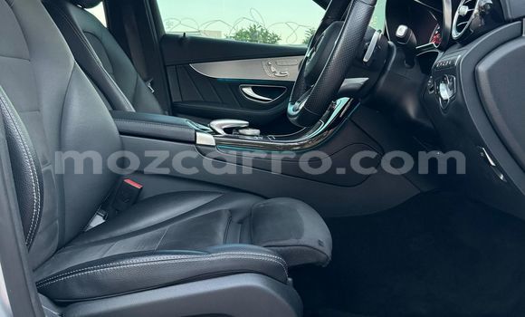 Comprar Novo Mercedes-Benz GLC 250D Prata Carro em Maputo em Maputo Comprar Novo Mercedes-Benz GLC 250D Prata Carro em Maputo em Maputo