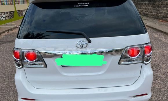 Comprar Novo Toyota Fortuner Branco Carro em Maputo em Maputo Comprar Novo Toyota Fortuner Branco Carro em Maputo em Maputo