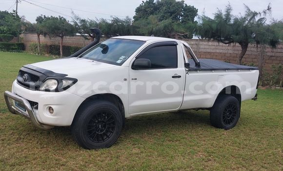 Comprar Novo Toyota Hilux Branco Carro em Maputo em Maputo Comprar Novo Toyota Hilux Branco Carro em Maputo em Maputo