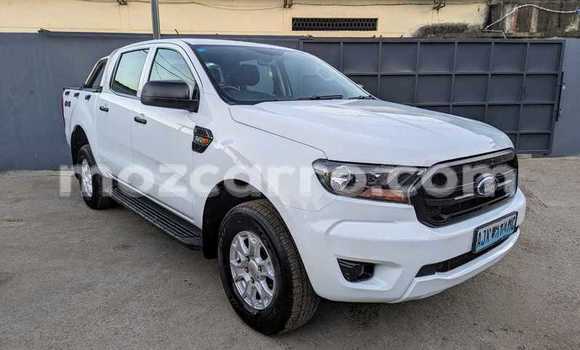 Tenga Tsaru Ford Ranger Chena Mota in Maputo in Maputo
