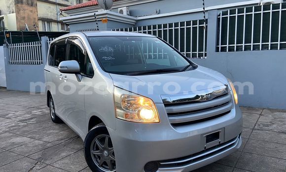 Buy New Toyota Noah Silver Car in Maputo in Maputo Buy New Toyota Noah Silver Car in Maputo in Maputo