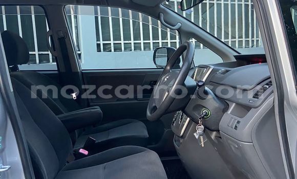 Buy New Toyota Noah Silver Car in Maputo in Maputo Buy New Toyota Noah Silver Car in Maputo in Maputo