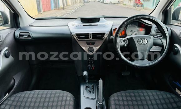 Comprar Usado Toyota iQ Branco Carro em Maputo em Maputo Comprar Usado Toyota iQ Branco Carro em Maputo em Maputo