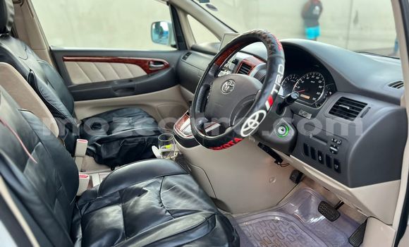 Buy Used Toyota Alphard White Car in Maputo in Maputo Buy Used Toyota Alphard White Car in Maputo in Maputo
