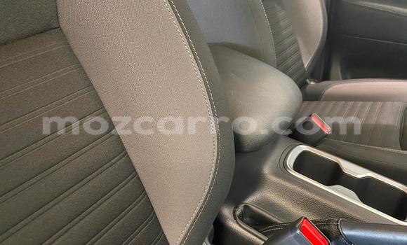 Buy Used Nissan Navara White Car in Maputo in Maputo Buy Used Nissan Navara White Car in Maputo in Maputo