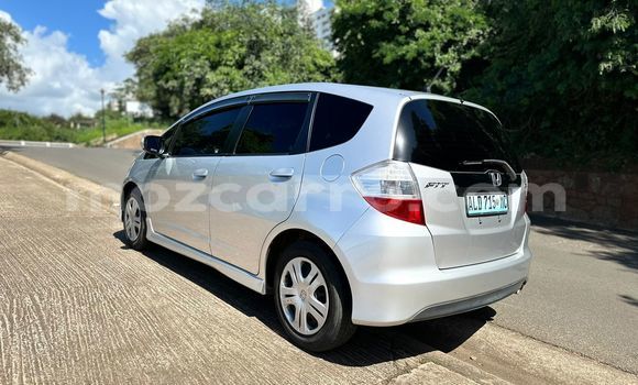 Comprar Usado Honda Fit Prata Carro em Maputo em Maputo Comprar Usado Honda Fit Prata Carro em Maputo em Maputo