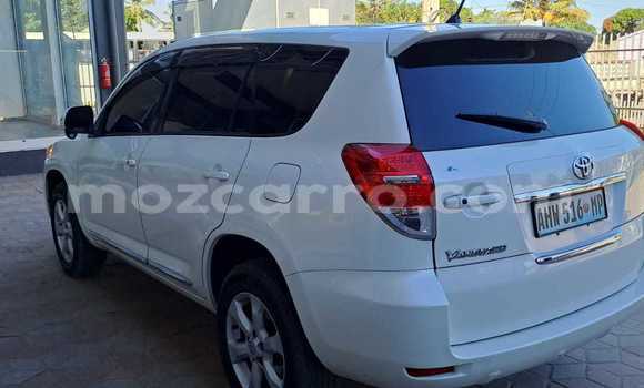 Buy Used Toyota Vanguard White Car in Maputo in Maputo Buy Used Toyota Vanguard White Car in Maputo in Maputo