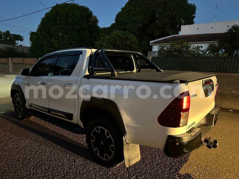 Big with watermark toyota land cruiser prado maputo maputo 22930