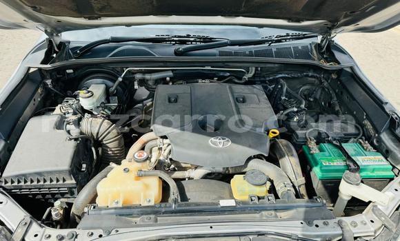 Nunua Ilio tumika Toyota Hiluxe Revo Brown Gari ndani ya Maputo nchini Maputo Nunua Ilio tumika Toyota Hiluxe Revo Brown Gari ndani ya Maputo nchini Maputo