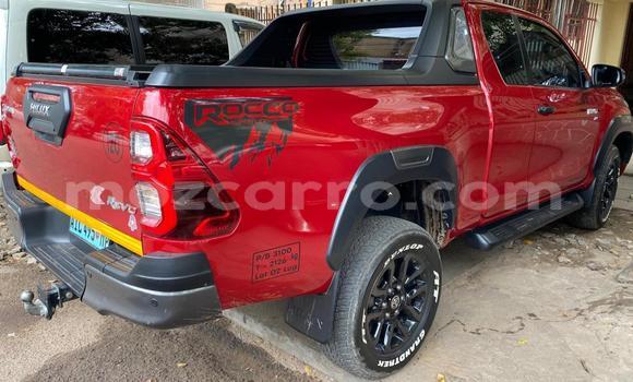 Tenga Tsaru Toyota Hiluxe Revo Tsvuku Mota in Maputo in Maputo Tenga Tsaru Toyota Hiluxe Revo Tsvuku Mota in Maputo in Maputo