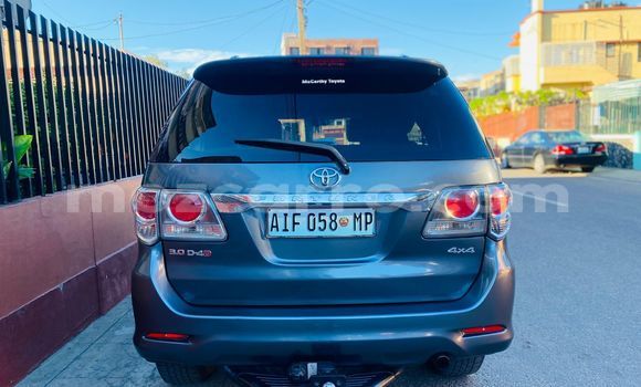 Nunua Ilio tumika Toyota Fortuner Nyingine Gari ndani ya Maputo nchini Maputo Nunua Ilio tumika Toyota Fortuner Nyingine Gari ndani ya Maputo nchini Maputo
