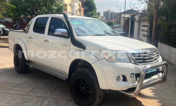 Comprar Usado Toyota Hilux Branco Carro em Maputo em Maputo Comprar Usado Toyota Hilux Branco Carro em Maputo em Maputo