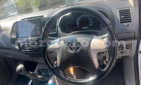 Comprar Usado Toyota Hilux Branco Carro em Maputo em Maputo Comprar Usado Toyota Hilux Branco Carro em Maputo em Maputo