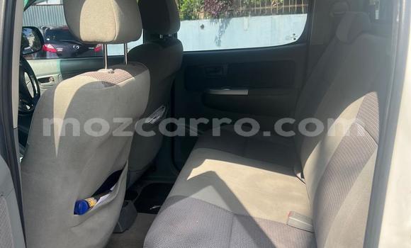 Comprar Usado Toyota Hilux Branco Carro em Maputo em Maputo Comprar Usado Toyota Hilux Branco Carro em Maputo em Maputo