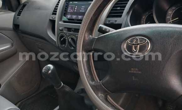 Buy Used Toyota Hilux White Car in Maputo in Maputo Buy Used Toyota Hilux White Car in Maputo in Maputo