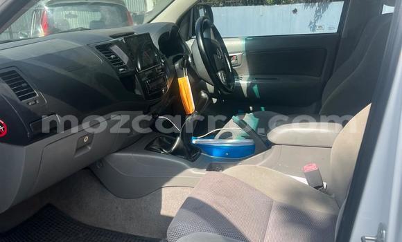 Nunua Ilio tumika Renault Duster Nyeupe Gari ndani ya Maputo nchini Maputo Nunua Ilio tumika Renault Duster Nyeupe Gari ndani ya Maputo nchini Maputo
