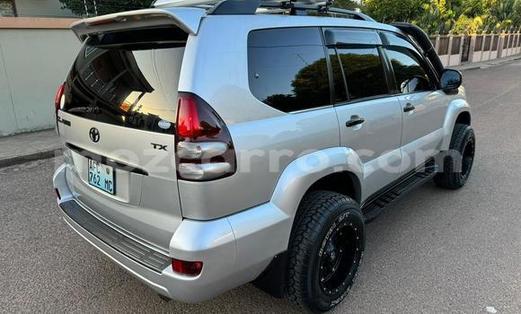 Buy Used Toyota Land Cruiser Prado Silver Car in Maputo in Maputo Buy Used Toyota Land Cruiser Prado Silver Car in Maputo in Maputo