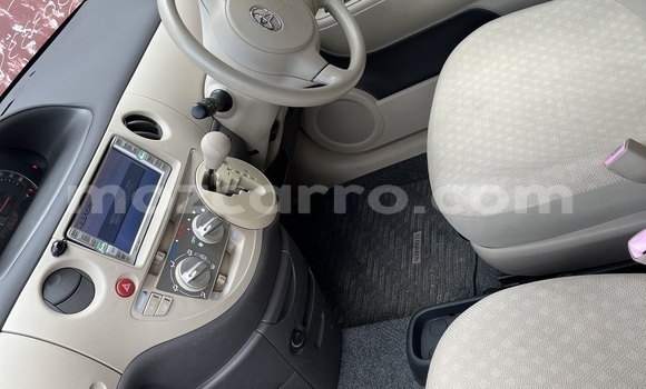 Comprar Novo Toyota Sienta Verde Carro em Moçambique em Nampula Comprar Novo Toyota Sienta Verde Carro em Moçambique em Nampula
