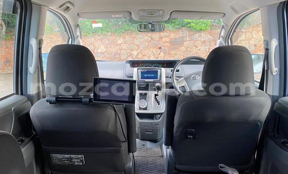Buy Used Toyota Noah Silver Car in Maputo in Maputo Buy Used Toyota Noah Silver Car in Maputo in Maputo