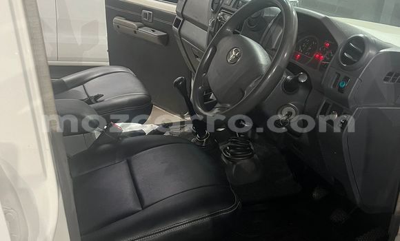 Tenga Tsaru Toyota Land Cruiser Chena Mota in Maputo in Maputo Tenga Tsaru Toyota Land Cruiser Chena Mota in Maputo in Maputo