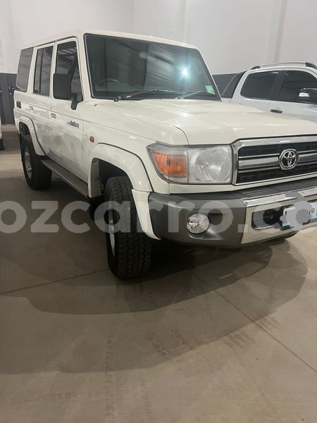 Big with watermark toyota land cruiser maputo maputo 23002