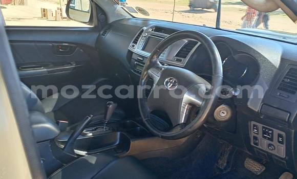 Buy Used Toyota Hilux Beige Car in Maputo in Maputo Buy Used Toyota Hilux Beige Car in Maputo in Maputo