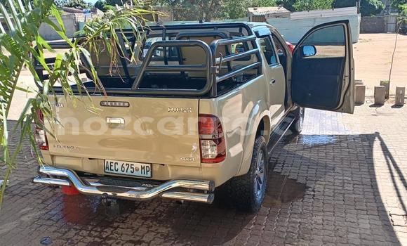 Buy Used Toyota Hilux Beige Car in Maputo in Maputo Buy Used Toyota Hilux Beige Car in Maputo in Maputo