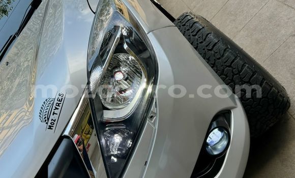 Buy Used Mazda BT-50 Silver Car in Maputo in Maputo Buy Used Mazda BT-50 Silver Car in Maputo in Maputo