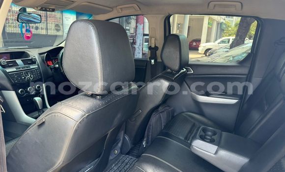 Buy Used Mazda BT-50 Silver Car in Maputo in Maputo Buy Used Mazda BT-50 Silver Car in Maputo in Maputo