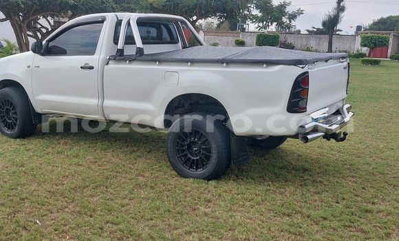 Comprar Usado Toyota Hilux Branco Carro em Maputo em Maputo Comprar Usado Toyota Hilux Branco Carro em Maputo em Maputo