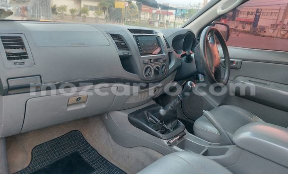 Comprar Usado Toyota Hilux Branco Carro em Maputo em Maputo Comprar Usado Toyota Hilux Branco Carro em Maputo em Maputo