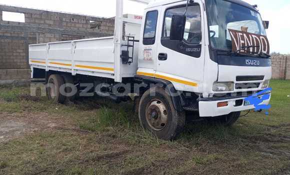 Comprar Usado Isuzu FTR 850 Branco Caminhão em Maputo em Maputo