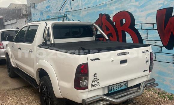 Comprar Usado Toyota Hilux Branco Carro em Maputo em Maputo Comprar Usado Toyota Hilux Branco Carro em Maputo em Maputo
