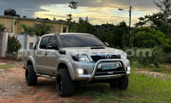 Comprar Usado Toyota Hilux Prata Carro em Maputo em Maputo Comprar Usado Toyota Hilux Prata Carro em Maputo em Maputo